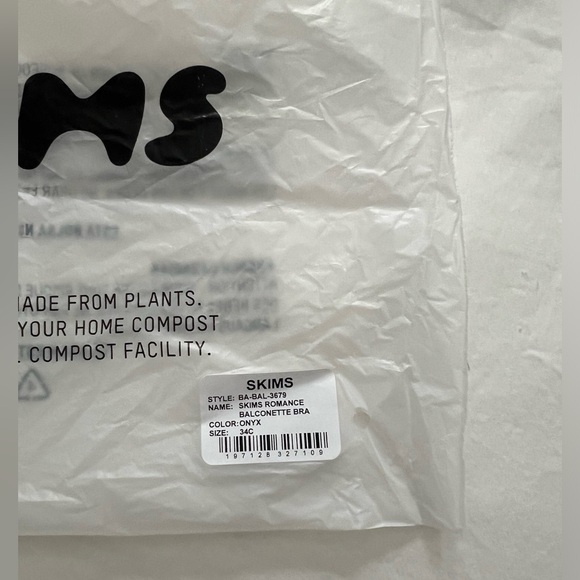 SKIMS | Romance Balconette Bra - Picture 7 of 10